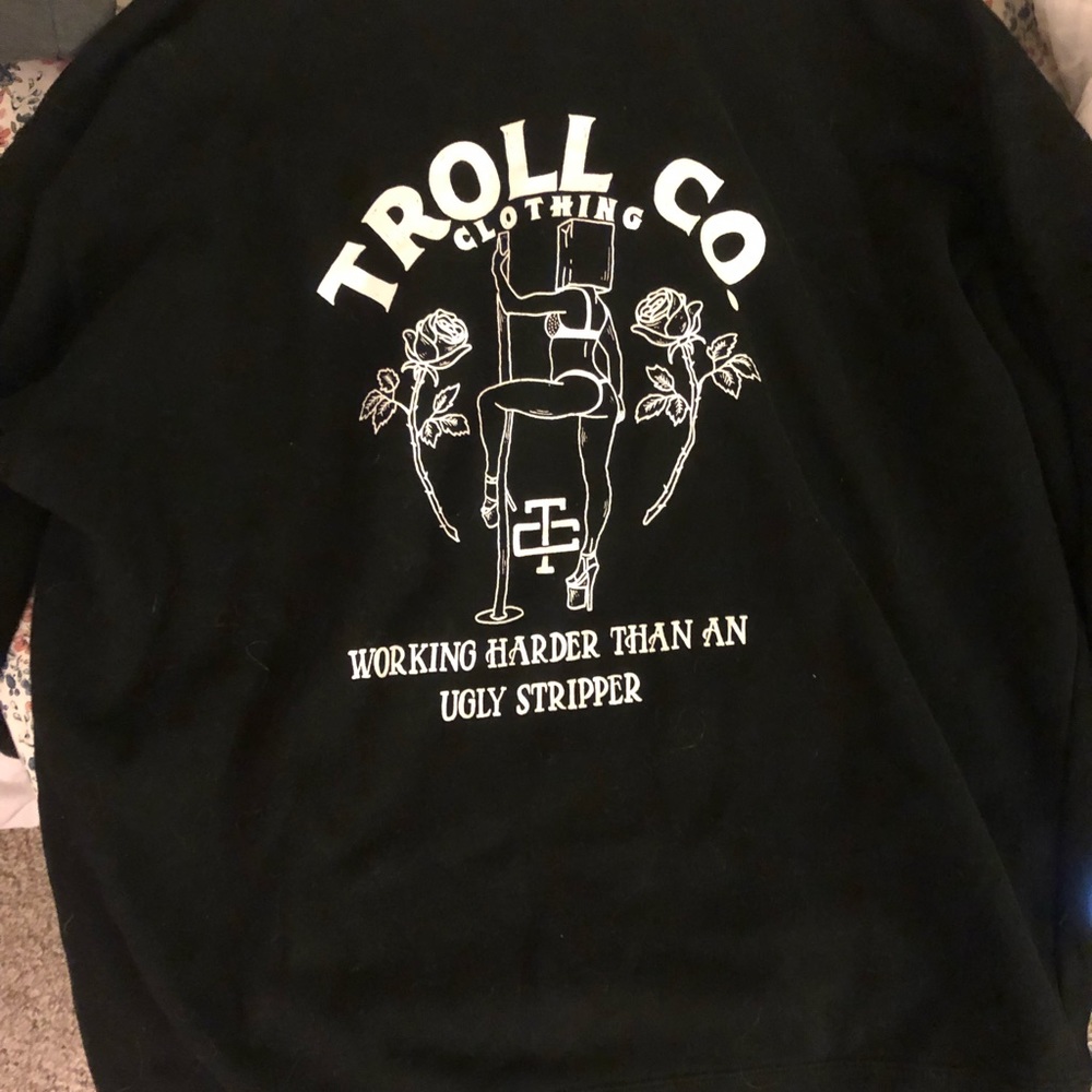 Troll Co. Sweatshirt size XXL